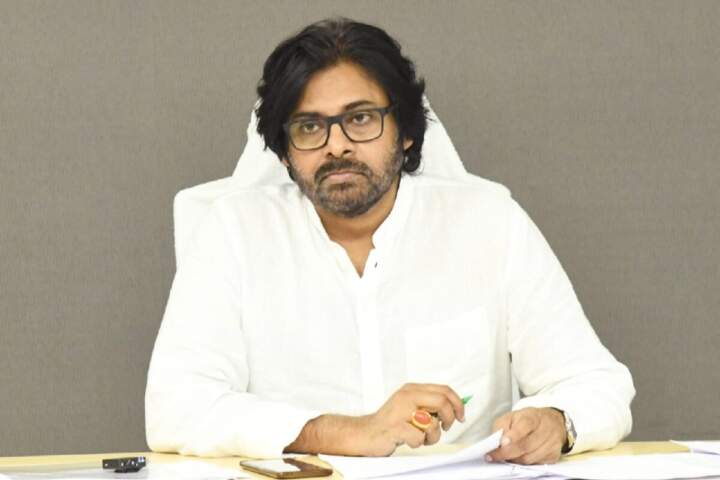 పిఠాపురంలో రూ.1,500 కోట్ల అభివృద్ధి పండుగ: నియోజకవర్గాన్ని మోడల్‌గా తీర్చిదిద్దుతామన్న పవన్..