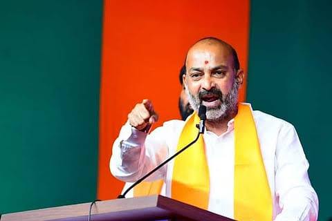 ఓటు చోరీ కాంగ్రెస్‌దే..! బండి సంజయ్ కీలక వ్యాఖ్యలు..!